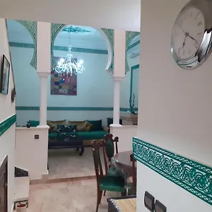 dar-tariq-3-suites-avec-pisicine.marrakeshhotelsmorocco.com/