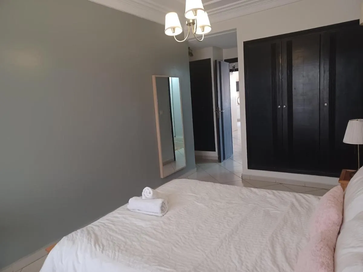 Grand Appartement Lumineux Avec Balcon & Parking Ideal Familles Et Pro Casablanca Marokko